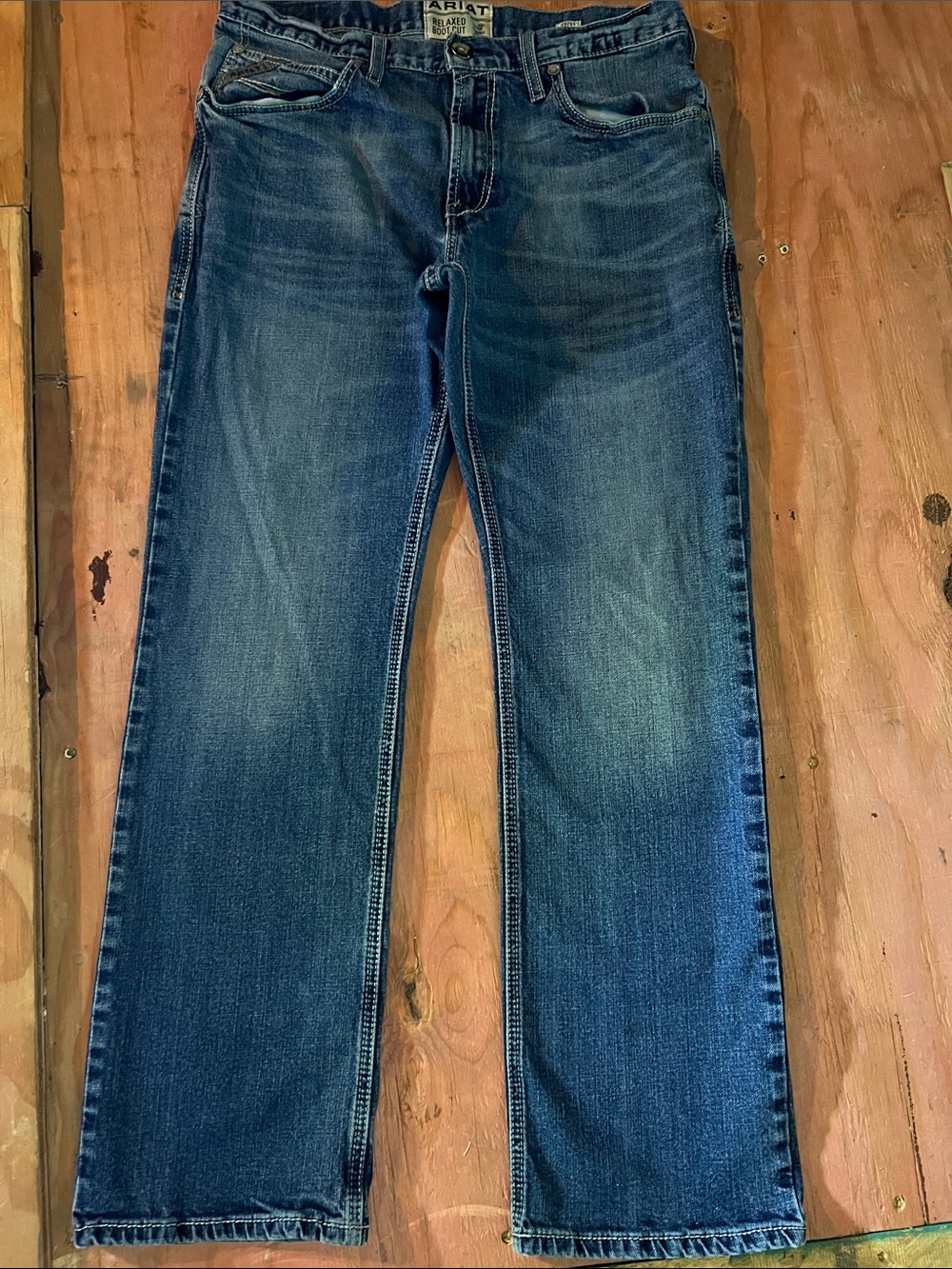 Ariat Men's Bootcut Jeans in Medium Blue Wash